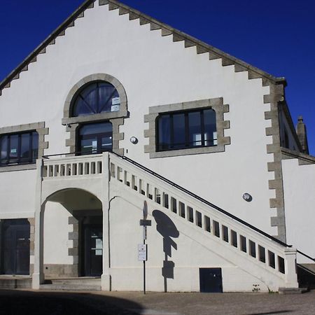 Ostal - Auberge De Jeunesse Concarneau Exteriör bild