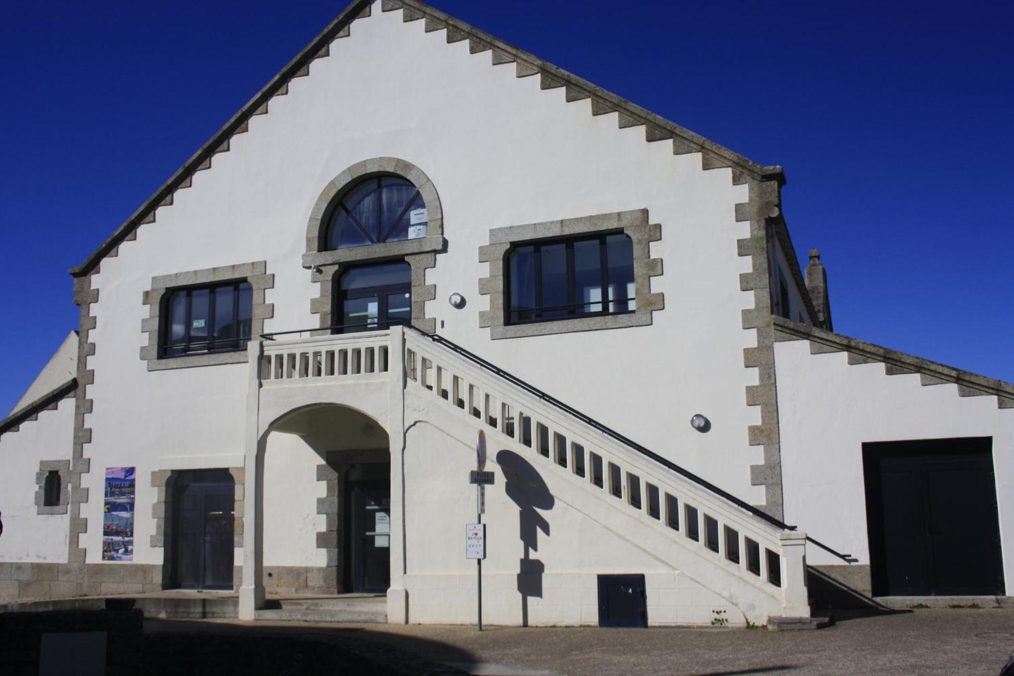 Ostal - Auberge De Jeunesse Concarneau Exteriör bild